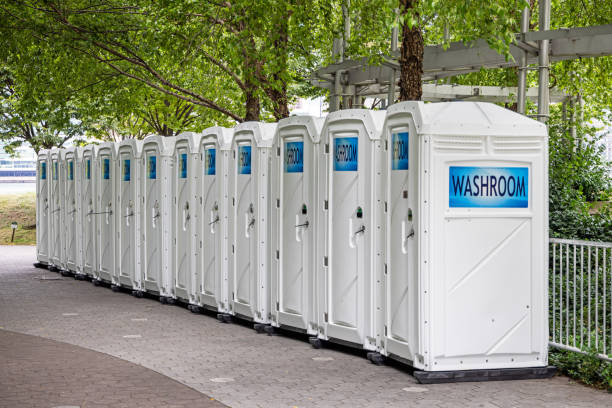 Best Portable restroom trailer rental  in East Hazel Crest, IL